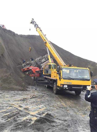 镇原上犹道路救援